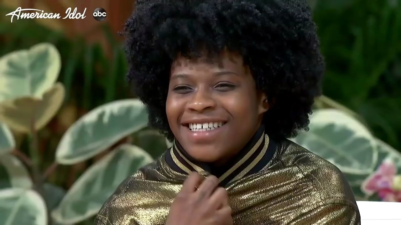 【美国偶像2020】夏威夷展演 蜕变后的Just Sam给评委带来惊喜 - America Idol